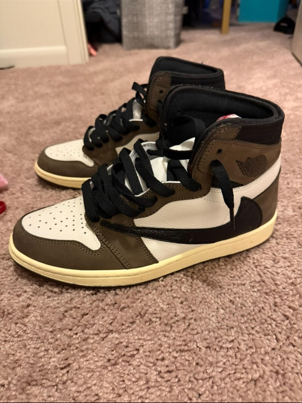 Jordan Air Jordan 1 High OG Travis Scott Mocha